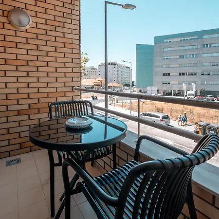 Διαμέρισμα Oceanside - Ecohost - 4 Pessoas A 300m Da E Do Metro Do Porto *
