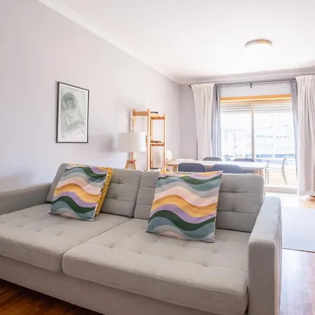 Apartman Oceanside - Ecohost - 4 Pessoas A 300m Da E Do Metro Do Porto