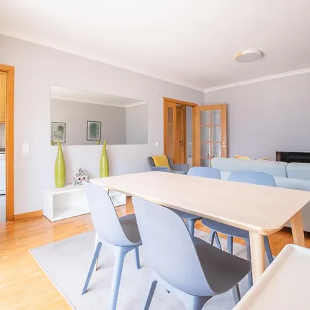 Apartman Oceanside - Ecohost - 4 Pessoas A 300m Da E Do Metro Do Porto Matosinhos