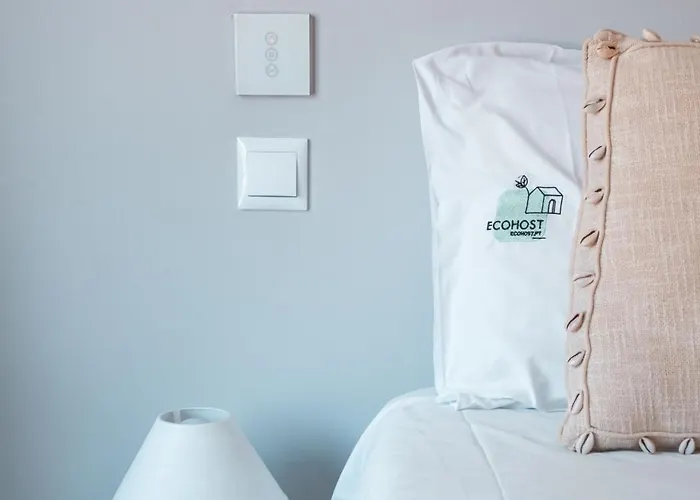 Oceanside - Ecohost מטוסיניוס